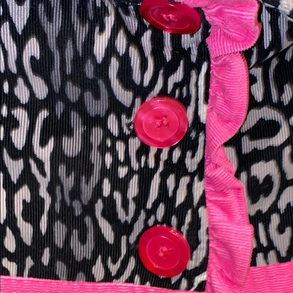 Leopard jacket with pink details. Size 4 toddler